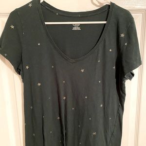 Pink Victoria’s Secret t-shirt hunter green size M